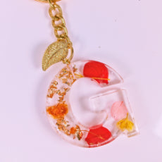 Epoxy resin customised alphabet keychain - Flower Design