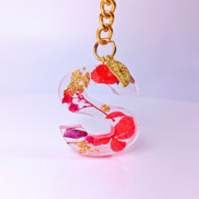 Epoxy resin customised alphabet keychain - Flower Design